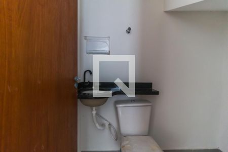 Lavabo de casa de condomínio para alugar com 2 quartos, 74m² em Vila Suissa, Mogi das Cruzes