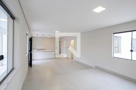 Sala de casa à venda com 3 quartos, 260m² em Alípio de Melo, Belo Horizonte