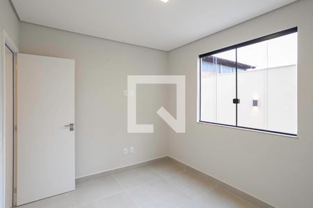 Quarto de casa à venda com 3 quartos, 260m² em Alípio de Melo, Belo Horizonte