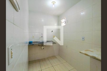Cozinha de kitnet/studio para alugar com 1 quarto, 26m² em Vila Isabel, Rio de Janeiro