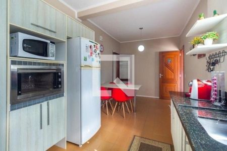 Cozinha  de casa para alugar com 4 quartos, 380m² em Guarujá, Porto Alegre