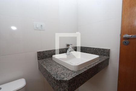 Banheiro da Suíte de casa à venda com 3 quartos, 100m² em Vila Lucia, São Paulo