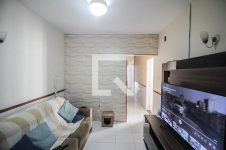 Sala de casa para alugar com 2 quartos, 200m² em Santa Terezinha, Mesquita