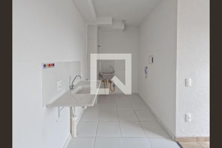 Sala/Cozinha de apartamento à venda com 2 quartos, 32m² em Vila Pereira Cerca, São Paulo
