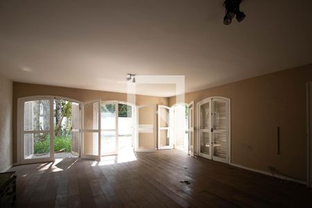 Casa à venda com 5 quartos, 508m² em Jardim Guedala, São Paulo