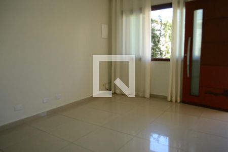 Casa para alugar com 4 quartos, 233m² em Cidade Cruzeiro do Sul, Suzano