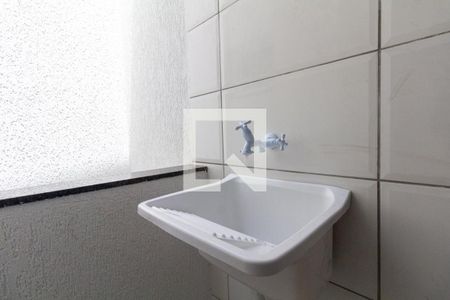 Sala, Cozinha e área de serviço de apartamento para alugar com 1 quarto, 34m² em Vila Santa Teresa, São Paulo