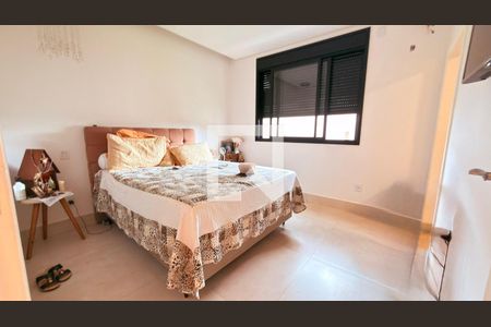 Suíte de casa de condomínio à venda com 4 quartos, 1092m² em São Geraldo, Lagoa Santa