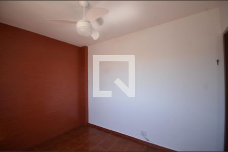 Quarto 1 de apartamento para alugar com 2 quartos, 50m² em Bento Ribeiro, Rio de Janeiro