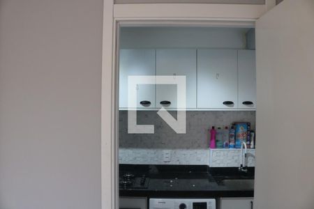 Quarto 1 de apartamento para alugar com 2 quartos, 34m² em Parque Industrial Tomas Edson, São Paulo