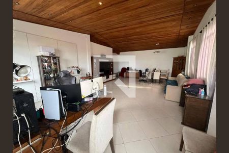 Casa à venda com 3 quartos, 180m² em Concórdia, Belo Horizonte
