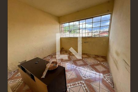 Casa à venda com 6 quartos, 300m² em Renascença, Belo Horizonte
