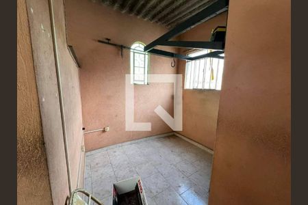 Casa à venda com 6 quartos, 300m² em Renascença, Belo Horizonte