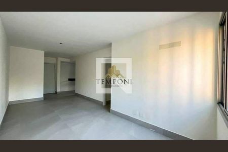 Apartamento à venda com 3 quartos, 77m² em Sagrada Família, Belo Horizonte