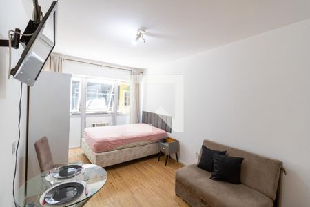 Sala/Quarto de kitnet/studio para alugar com 1 quarto, 26m² em Centro Histórico, Porto Alegre