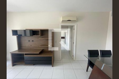 Sala  de apartamento para alugar com 2 quartos, 100m² em Trindade, Florianópolis