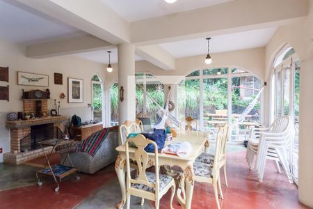 sala de inverno  de casa de condomínio à venda com 4 quartos, 400m² em Retiro do Chale, Brumadinho