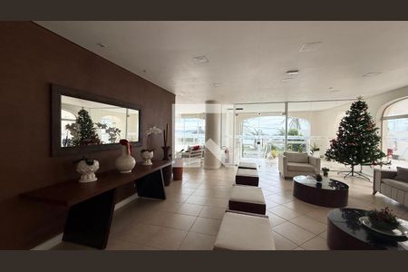 Hall de entrada de apartamento para alugar com 3 quartos, 287m² em Centro, Guarujá