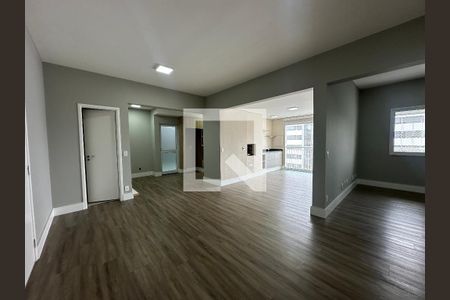 Sala de apartamento à venda com 2 quartos, 107m² em Empresarial 18 do Forte, Barueri