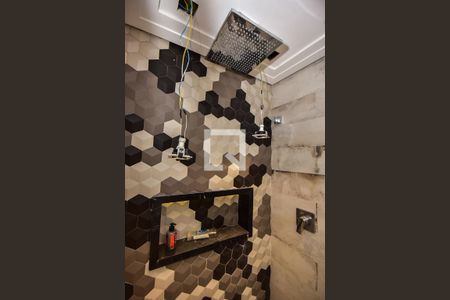 Banheiro Suíte 1 de casa de condomínio à venda com 3 quartos, 466m² em Morumbi, São Paulo