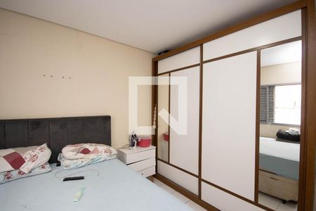 Quarto 1 de casa para alugar com 2 quartos, 65m² em Vila Constança, São Paulo