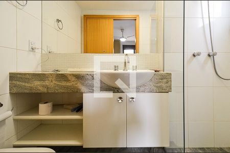 Banheiro Suíte de apartamento para alugar com 3 quartos, 107m² em Funcionários, Belo Horizonte