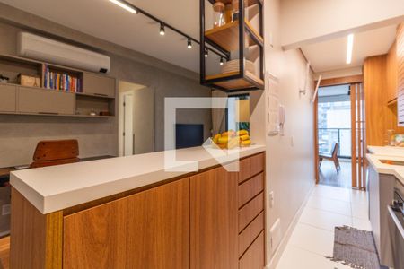Cozinha e Área de Serviço de apartamento à venda com 2 quartos, 79m² em Pinheiros, São Paulo