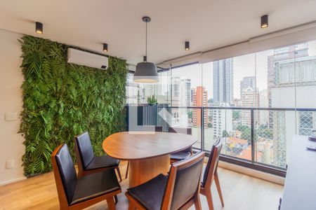 Vista/Varanda de apartamento à venda com 2 quartos, 79m² em Pinheiros, São Paulo