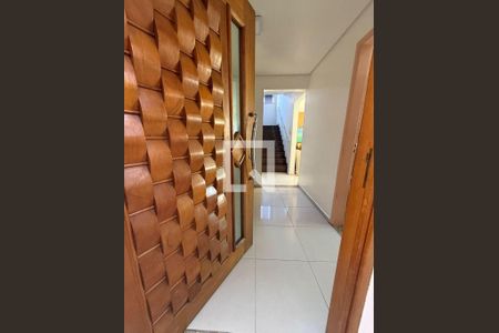 Casa à venda com 5 quartos, 340m² em Jardim Pilar, Santo André