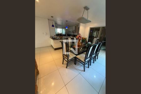 Casa à venda com 5 quartos, 340m² em Jardim Pilar, Santo André