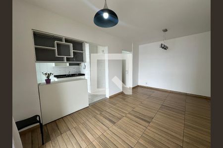 Sala de apartamento para alugar com 3 quartos, 90m² em Alphaville Industrial, Barueri