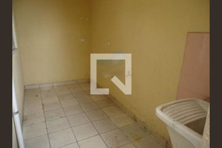 Casa à venda com 3 quartos, 90m² em Vila Antonieta, São Paulo