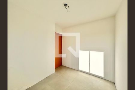 Quarto 2 de apartamento para alugar com 2 quartos, 40m² em Rondônia, Novo Hamburgo