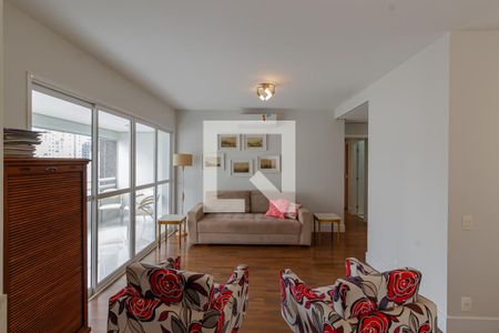 Sala de apartamento à venda com 3 quartos, 137m² em Vila Olímpia, São Paulo