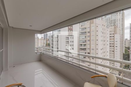 Sacada de apartamento à venda com 3 quartos, 137m² em Vila Olímpia, São Paulo