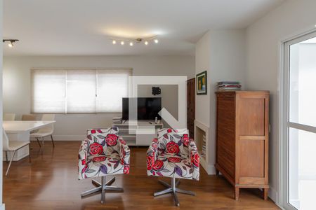 Sala de apartamento à venda com 3 quartos, 137m² em Vila Olímpia, São Paulo