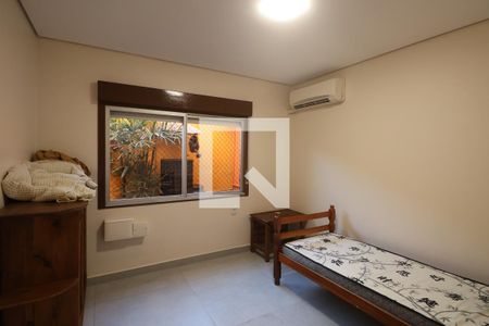 Quarto 2 Casa 1 de casa à venda com 5 quartos, 300m² em Rio Branco, Canoas