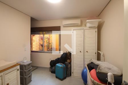 Quarto 1 Casa 1 de casa à venda com 5 quartos, 300m² em Rio Branco, Canoas