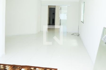 Casa para alugar com 4 quartos, 320m² em Piatã, Salvador