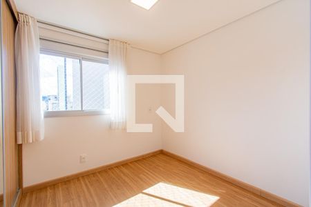 Quarto 1 de apartamento para alugar com 1 quarto, 75m² em Lourdes, Belo Horizonte