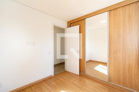 Quarto 1 de apartamento para alugar com 1 quarto, 75m² em Lourdes, Belo Horizonte