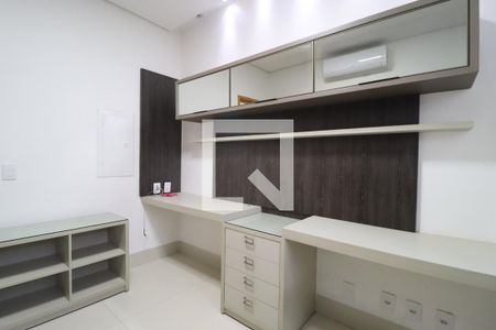 Casa de Condomínio para alugar com 5 quartos, 300m² em Shopping Park, Uberlândia