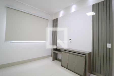 Casa de Condomínio para alugar com 5 quartos, 300m² em Shopping Park, Uberlândia