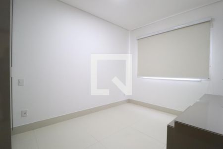 Casa de Condomínio para alugar com 5 quartos, 300m² em Shopping Park, Uberlândia