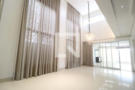 Casa de Condomínio para alugar com 5 quartos, 300m² em Shopping Park, Uberlândia