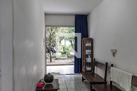 Sala de casa para alugar com 2 quartos, 145m² em Camargos, Belo Horizonte