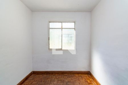 Quarto 1 de apartamento para alugar com 2 quartos, 57m² em Nova Gameleira, Belo Horizonte