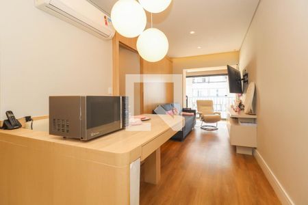 Sala de apartamento à venda com 2 quartos, 58m² em Pinheiros, São Paulo