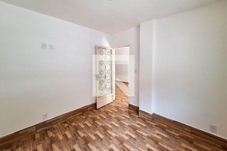 Quarto 1 de casa para alugar com 2 quartos, 100m² em Cubango, Niterói