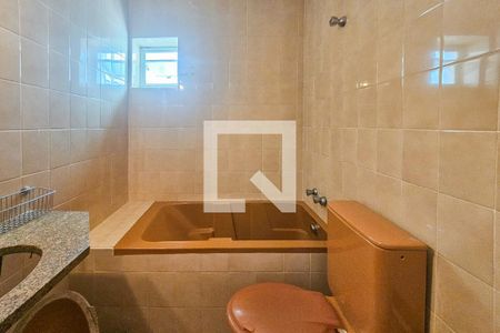 banheiro da suíte 1 de apartamento para alugar com 4 quartos, 210m² em Sítio Paecara (vicente de Carvalho), Guarujá